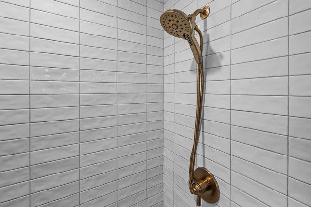 19201 NW Mt Shasta Drive, Bend, OR 97703