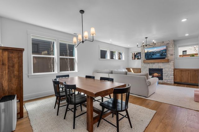 19201 NW Mt Shasta Drive, Bend, OR 97703