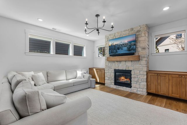 19201 NW Mt Shasta Drive, Bend, OR 97703