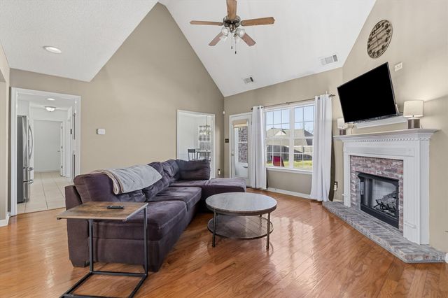 60 MISTY HILL CV, Oakland, TN 38060