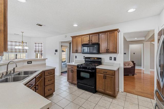 60 MISTY HILL CV, Oakland, TN 38060