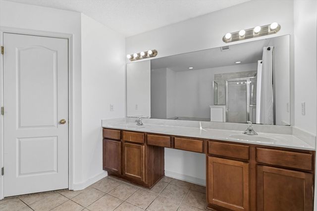 60 MISTY HILL CV, Oakland, TN 38060