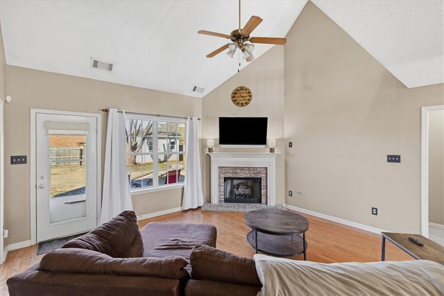 60 MISTY HILL CV, Oakland, TN 38060