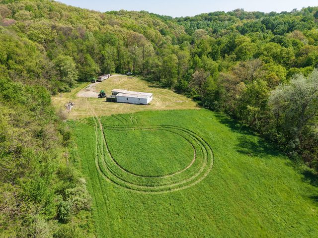 637 American School Road, Franklin Twp, PA 16037