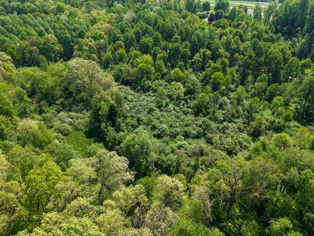 637 American School Road, Franklin Twp, PA 16037