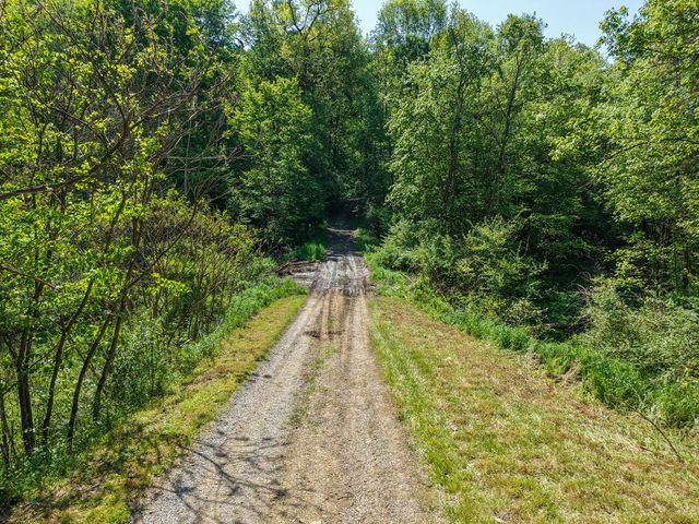 637 American School Road, Franklin Twp, PA 16037
