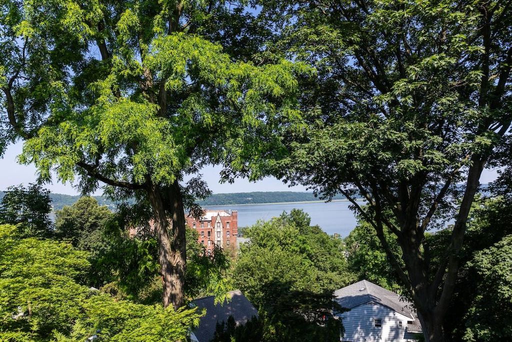 38 Oliphant Avenue 7, Dobbs Ferry, NY 10522