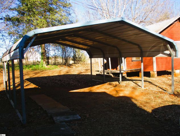 417 Welborn Road, West Union, SC 29696