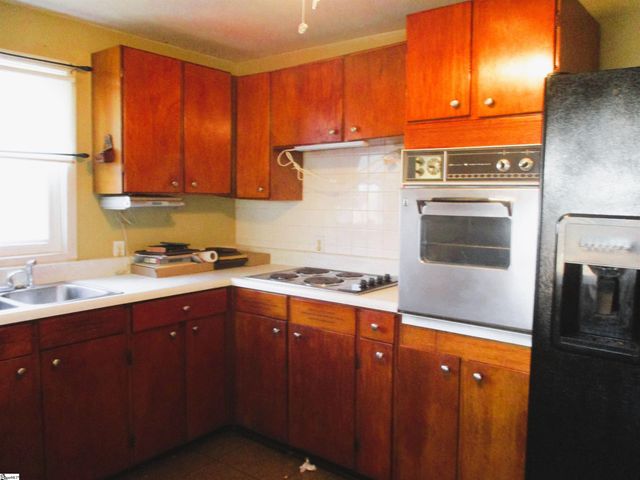 417 Welborn Road, West Union, SC 29696