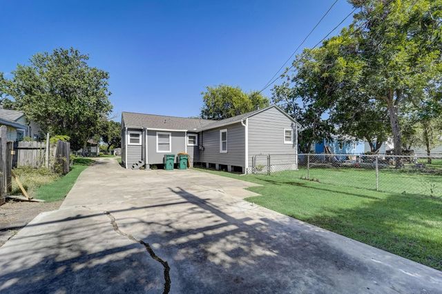 1420 Foreman Street, La Marque, TX 77568