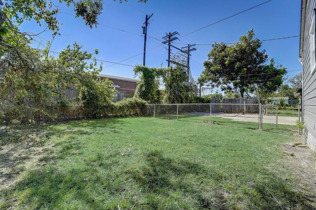 1420 Foreman Street, La Marque, TX 77568
