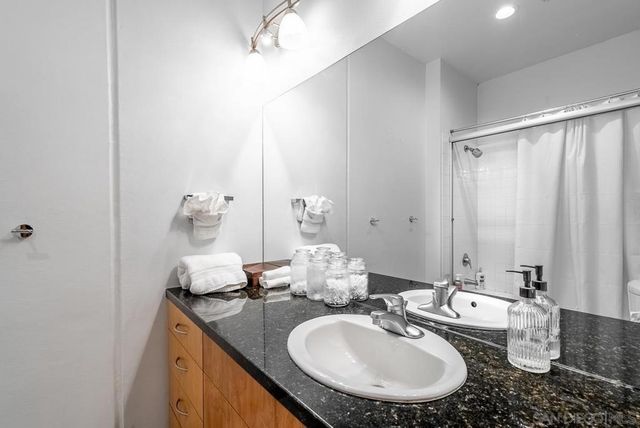 1064 F, San Diego, CA 92101