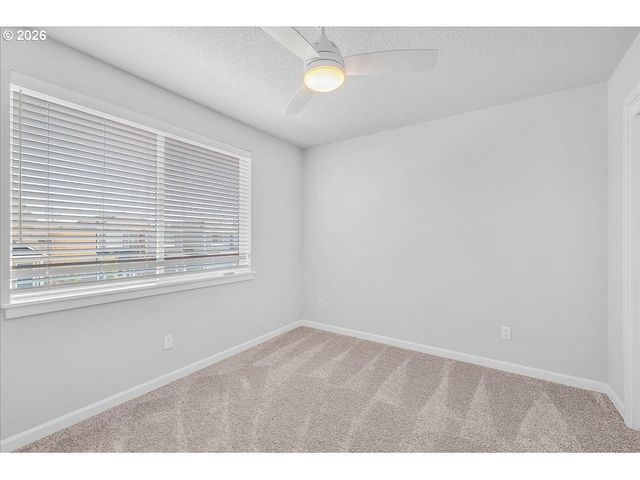 53 SHORE Dr, St Helens, OR 97051