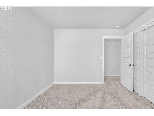 53 SHORE Dr, St Helens, OR 97051