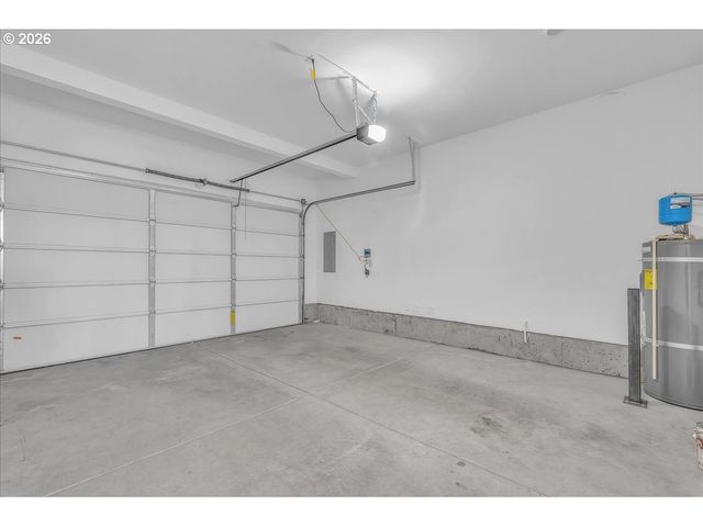 53 SHORE Dr, St Helens, OR 97051