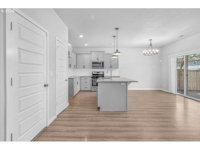 53 SHORE Dr, St Helens, OR 97051