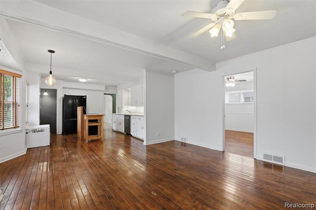 1319 Hoffman Avenue, Royal Oak, MI 48067