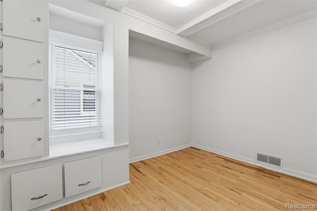 1319 Hoffman Avenue, Royal Oak, MI 48067