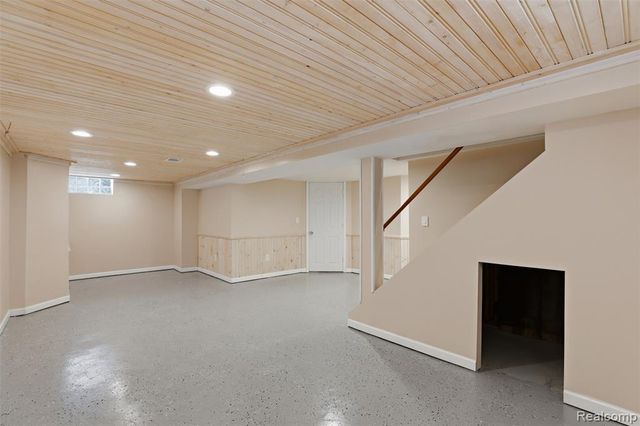 1319 Hoffman Avenue, Royal Oak, MI 48067