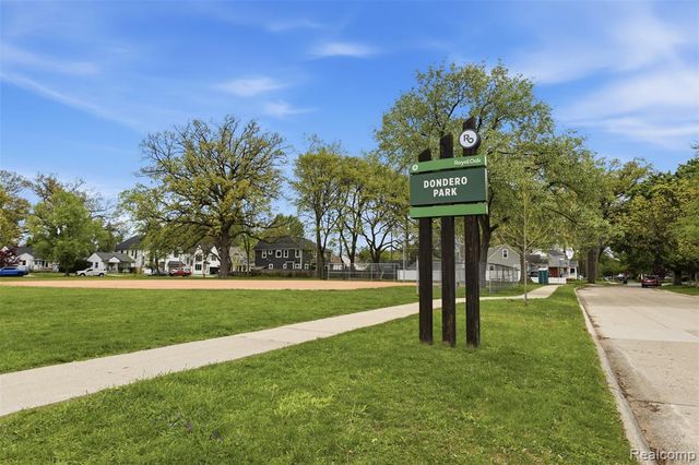 1319 Hoffman Avenue, Royal Oak, MI 48067