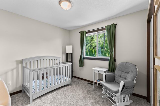 5400 Yukon Avenue N, New Hope, MN 55428