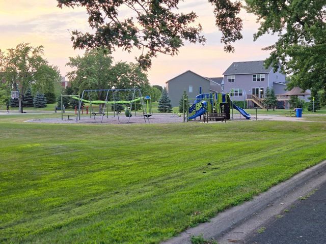 5400 Yukon Avenue N, New Hope, MN 55428
