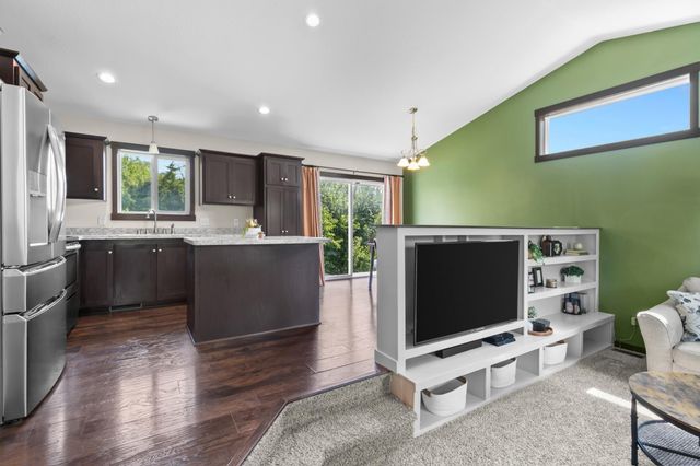 5400 Yukon Avenue N, New Hope, MN 55428