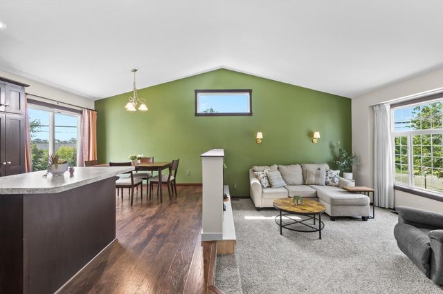 5400 Yukon Avenue N, New Hope, MN 55428