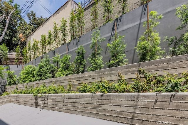 214 S Westmoreland 3, Los Angeles, CA 90004