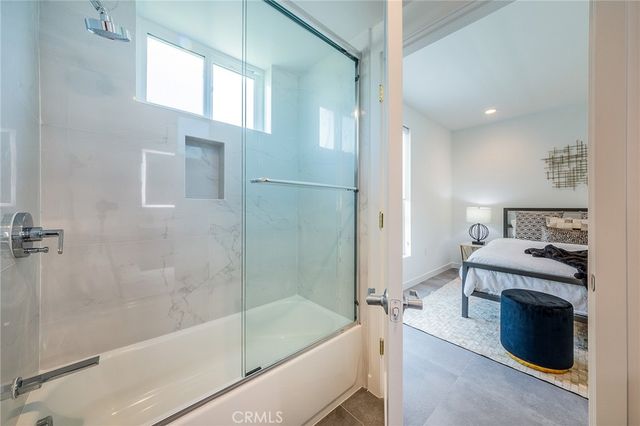 214 S Westmoreland 3, Los Angeles, CA 90004