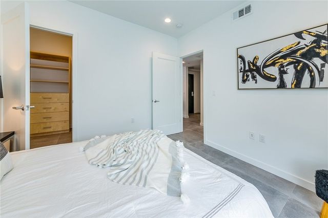 214 S Westmoreland 3, Los Angeles, CA 90004