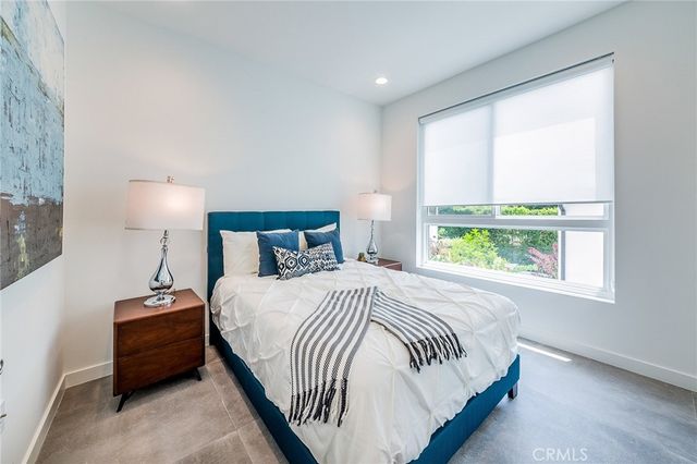 214 S Westmoreland 3, Los Angeles, CA 90004