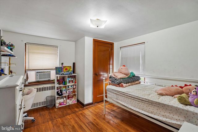 1210 E MATSONFORD RD, Conshohocken, PA 19428