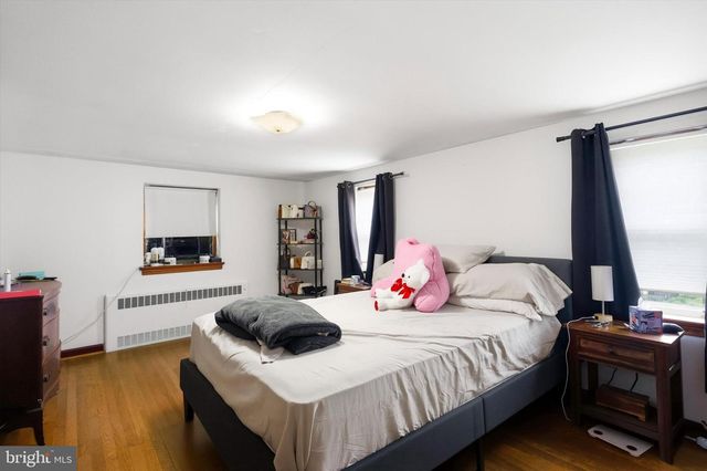 1210 E MATSONFORD RD, Conshohocken, PA 19428