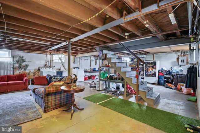 1210 E MATSONFORD RD, Conshohocken, PA 19428
