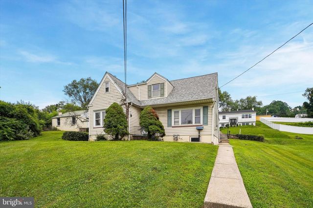 1210 E MATSONFORD RD, Conshohocken, PA 19428