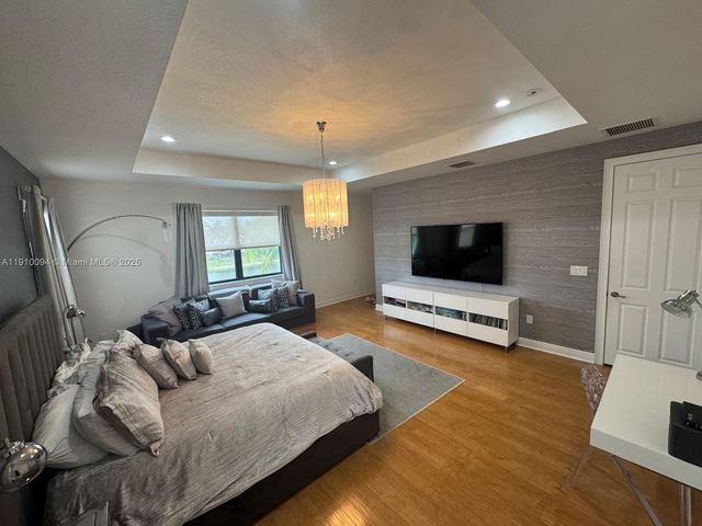 8850 NW 98th Ct 8850, Doral, FL 33178