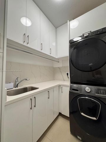 8850 NW 98th Ct 8850, Doral, FL 33178