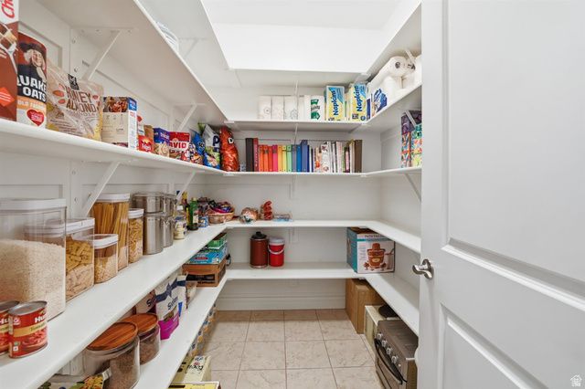 5538 S ELDERBERRY CT, Ogden, UT 84403