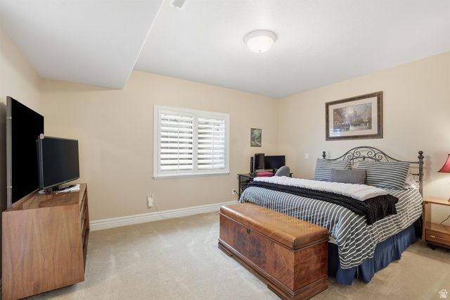 5538 S ELDERBERRY CT, Ogden, UT 84403