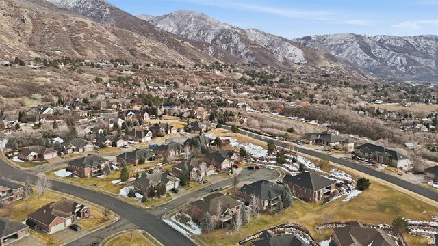5538 S ELDERBERRY CT, Ogden, UT 84403