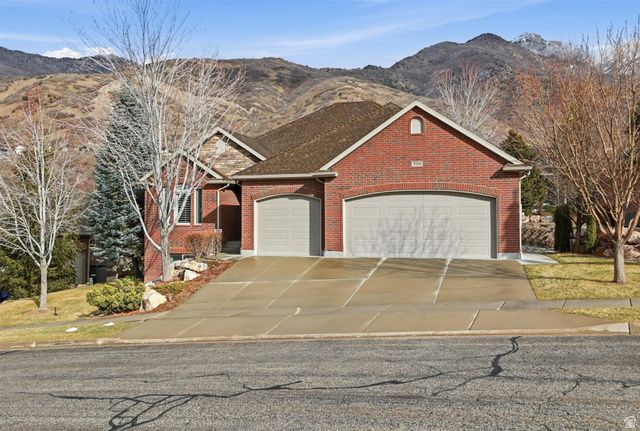 5538 S ELDERBERRY CT, Ogden, UT 84403