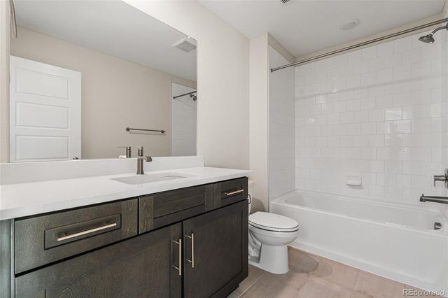 5218 Gardner Parkway, Longmont, CO 80504