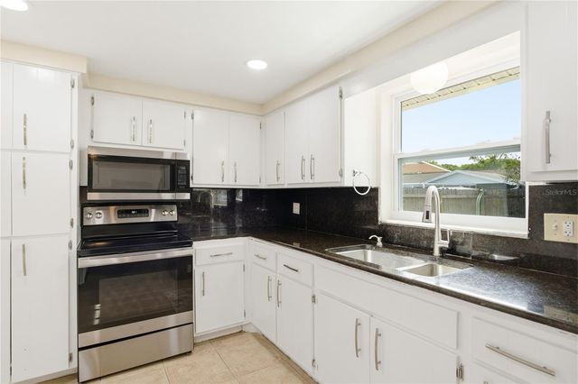 11205 GLOVER ROAD, Port Richey, FL 34668