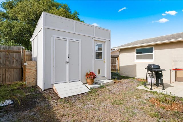 11205 GLOVER ROAD, Port Richey, FL 34668