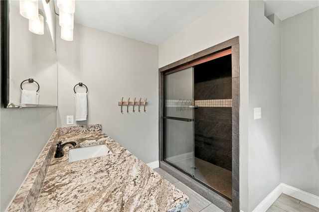 9509 Brooks Drive, Rogers, AR 72756
