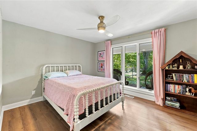9509 Brooks Drive, Rogers, AR 72756