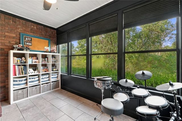 9509 Brooks Drive, Rogers, AR 72756