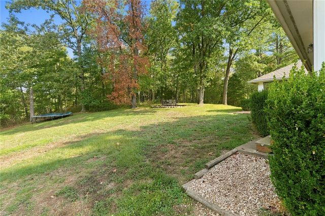 9509 Brooks Drive, Rogers, AR 72756