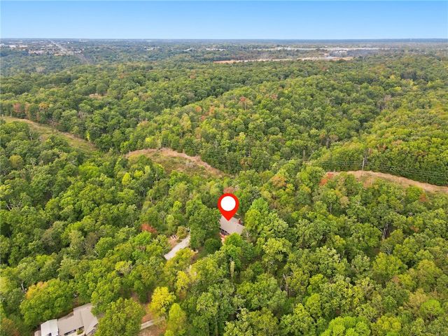 9509 Brooks Drive, Rogers, AR 72756